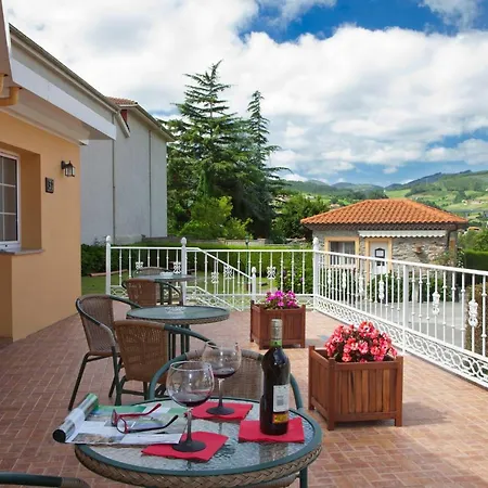 Hotel Alvaro Frente Palacio-museo Selgas *