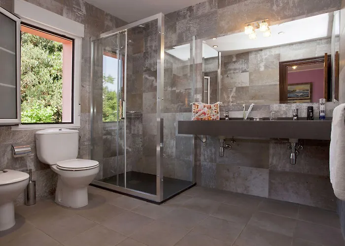 Alvaro Hotel Cudillero