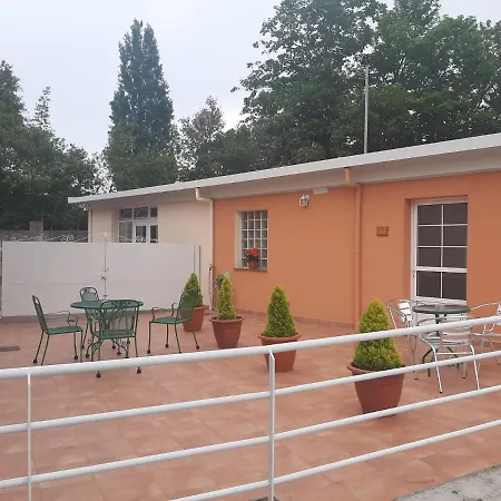 Alvaro Frente Palacio-museo Selgas Hotel *