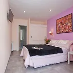 Alvaro Hotel *